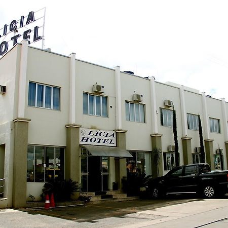 Licia Hotel Joao Pinheiro Exterior foto
