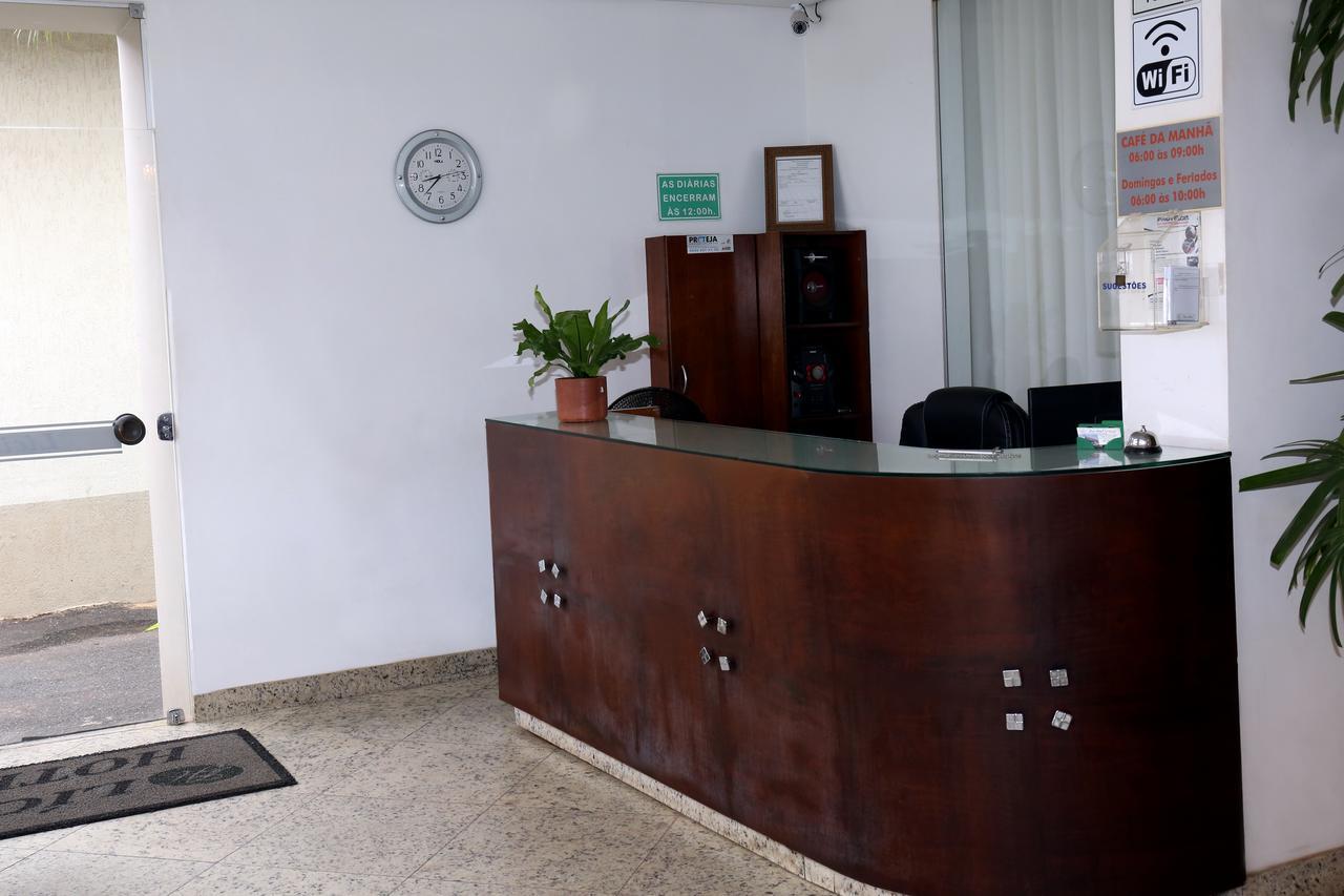 Licia Hotel Joao Pinheiro Exterior foto